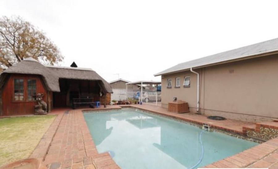 3 Bedroom Property for Sale in Minnebron Gauteng