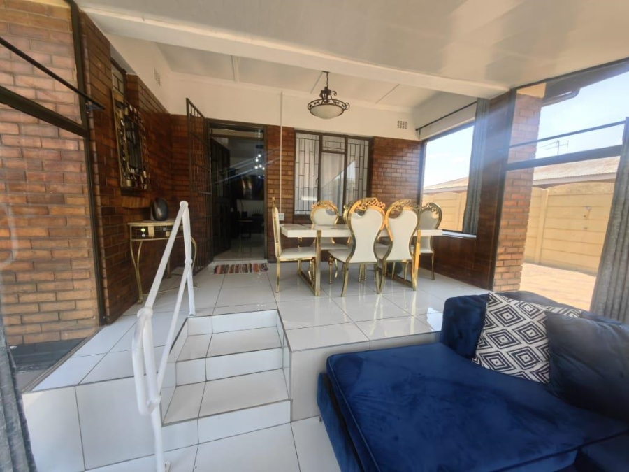 3 Bedroom Property for Sale in Selcourt Gauteng