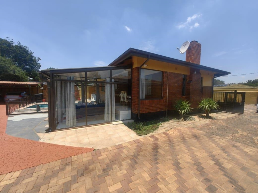 3 Bedroom Property for Sale in Selcourt Gauteng