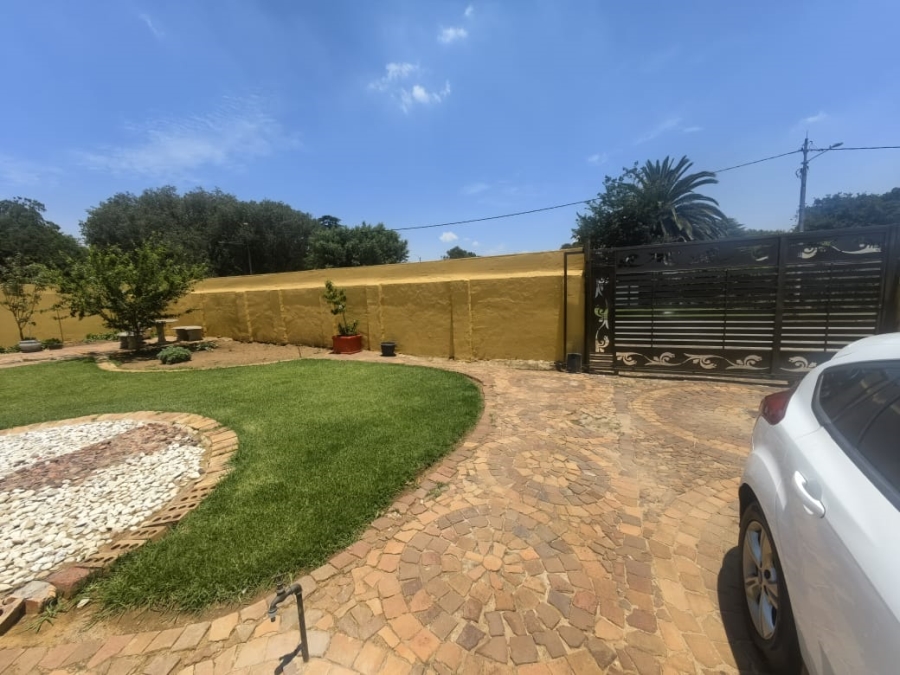 3 Bedroom Property for Sale in Selcourt Gauteng