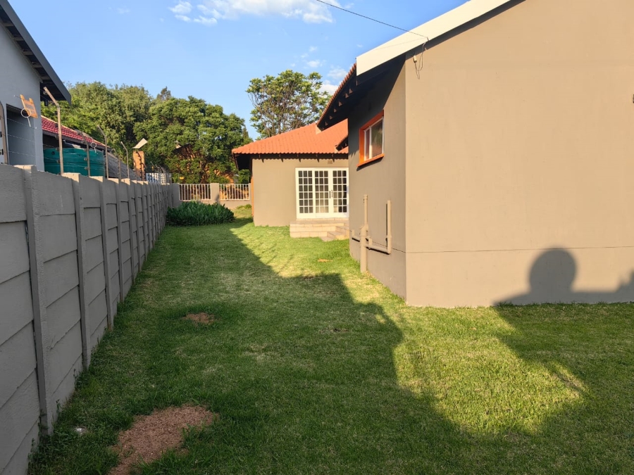 5 Bedroom Property for Sale in Elspark Gauteng