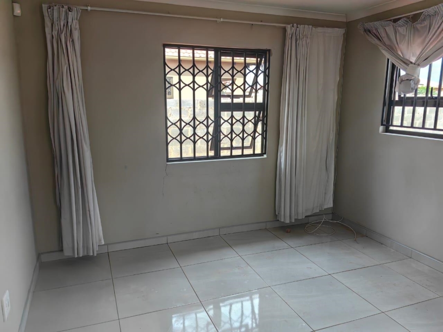 3 Bedroom Property for Sale in Dawn Park Gauteng