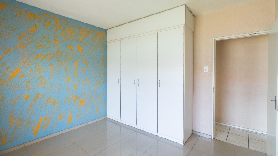 2 Bedroom Property for Sale in Beyerspark Gauteng