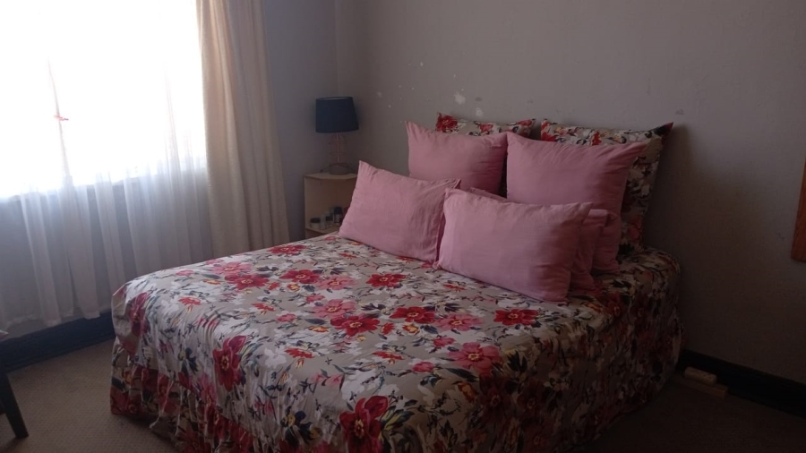 2 Bedroom Property for Sale in La Rochelle Gauteng