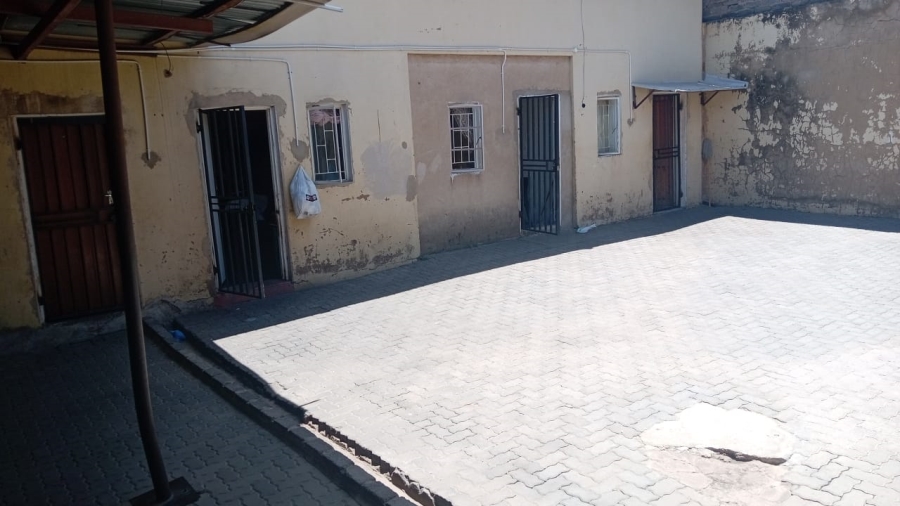 2 Bedroom Property for Sale in La Rochelle Gauteng