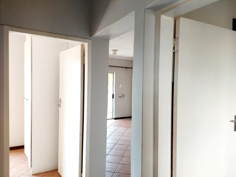 To Let 2 Bedroom Property for Rent in Boardwalk Gauteng