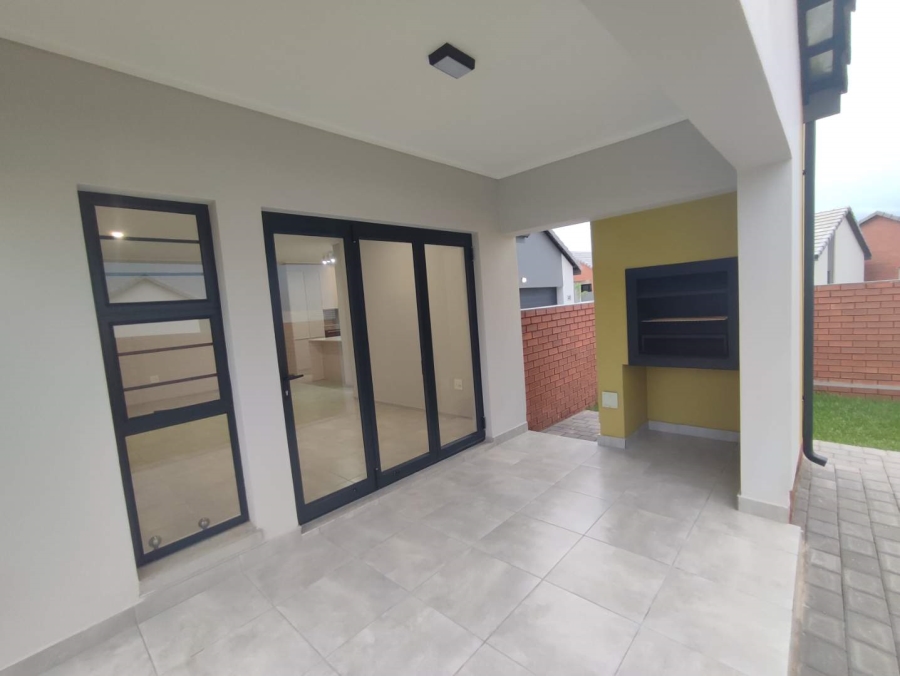 3 Bedroom Property for Sale in Amberfield Gauteng