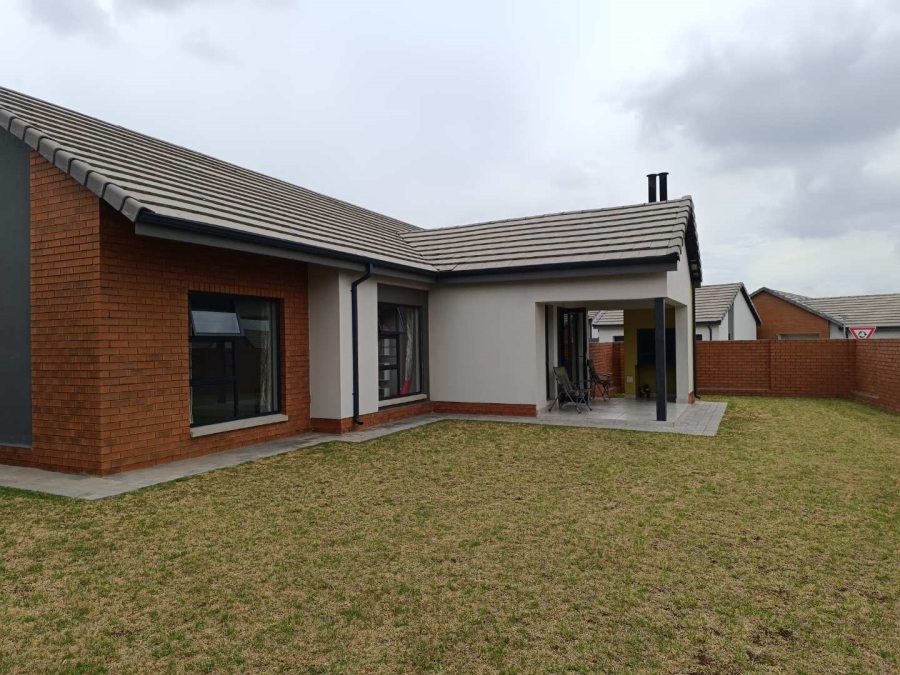 3 Bedroom Property for Sale in Amberfield Gauteng