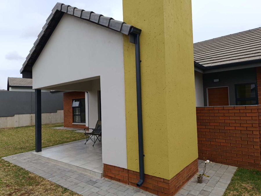 3 Bedroom Property for Sale in Amberfield Gauteng