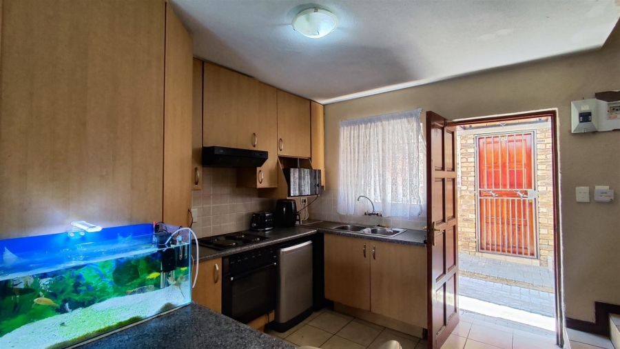 2 Bedroom Property for Sale in Birchleigh Gauteng