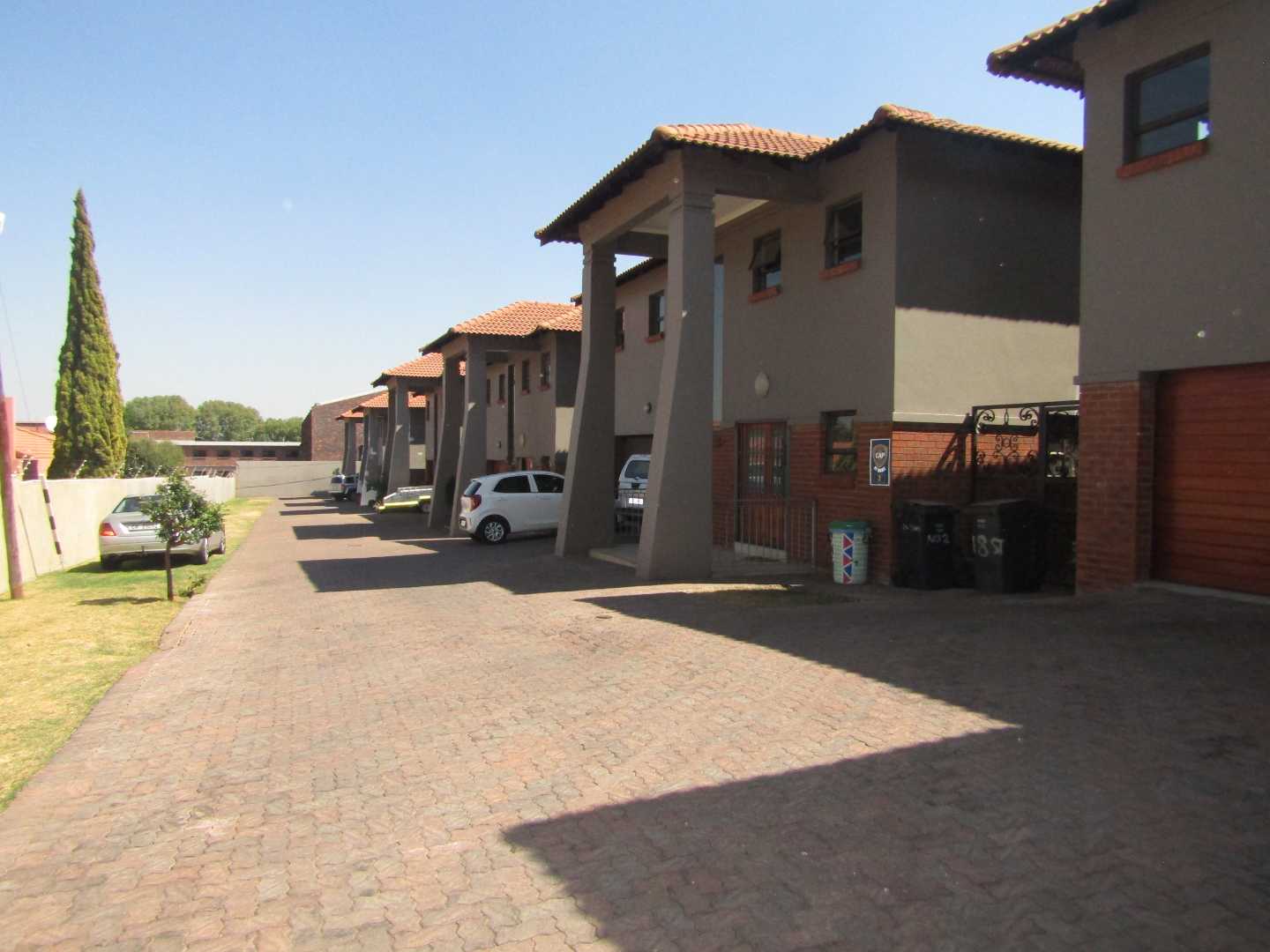 4 Bedroom Property for Sale in Rouxville Gauteng