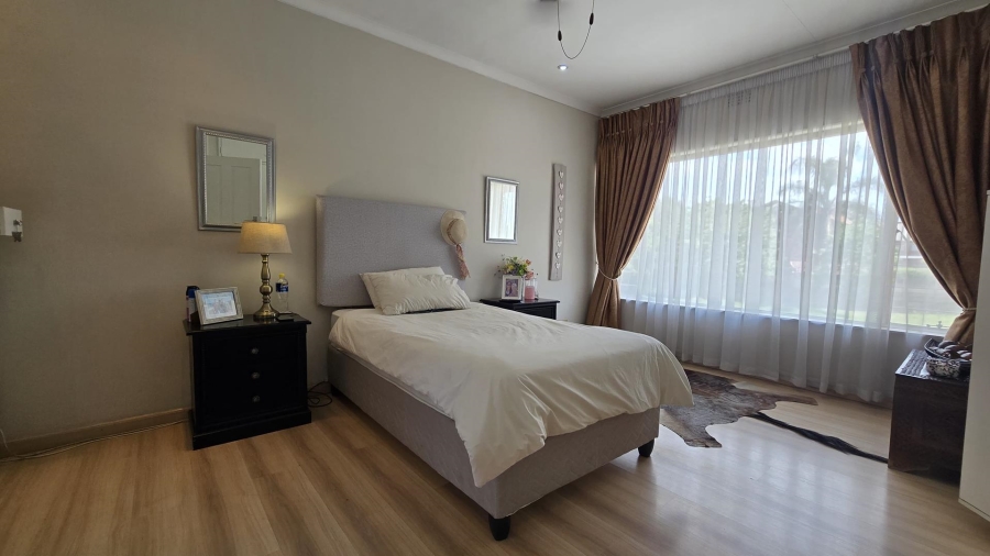 3 Bedroom Property for Sale in Brackenhurst Gauteng