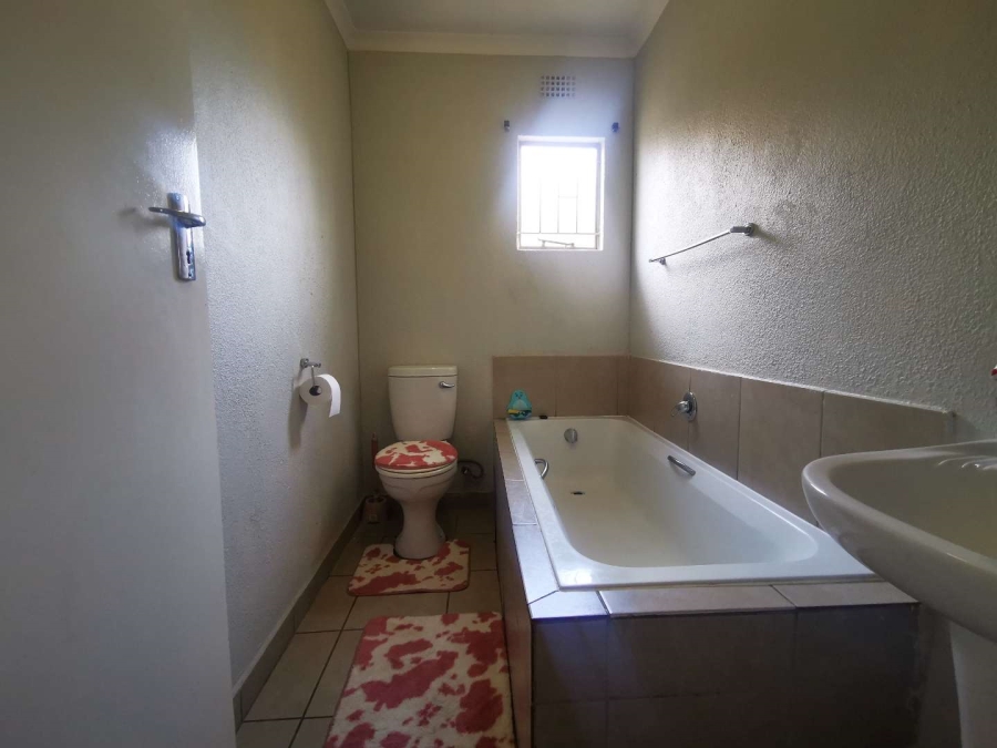 3 Bedroom Property for Sale in Sky City Gauteng