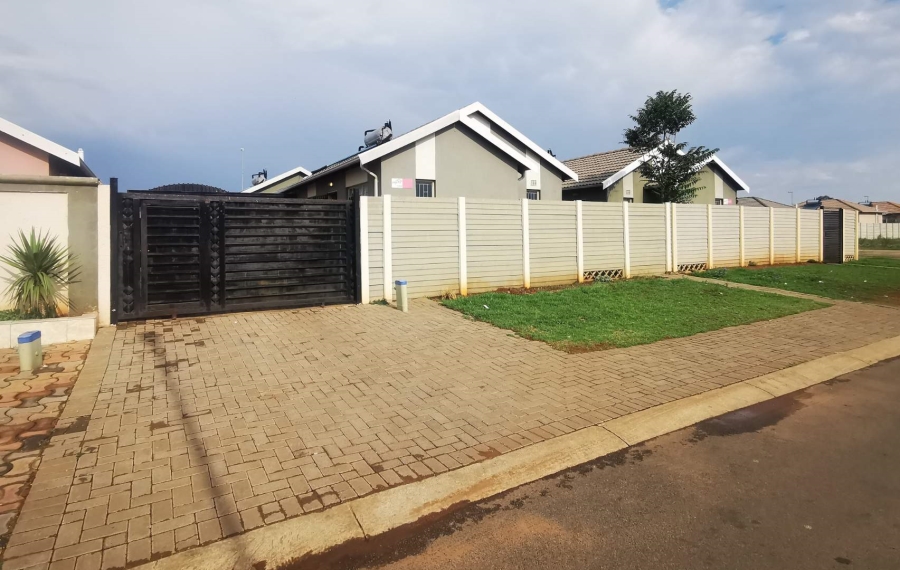 3 Bedroom Property for Sale in Sky City Gauteng