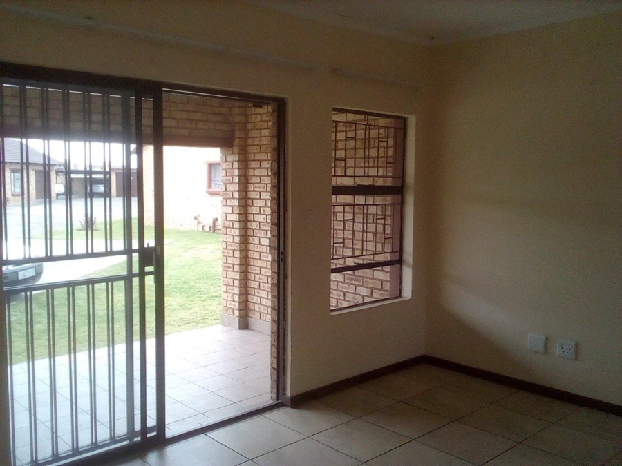 To Let 2 Bedroom Property for Rent in Riversdale Gauteng