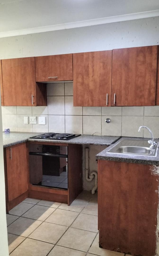 To Let 2 Bedroom Property for Rent in Comet Gauteng