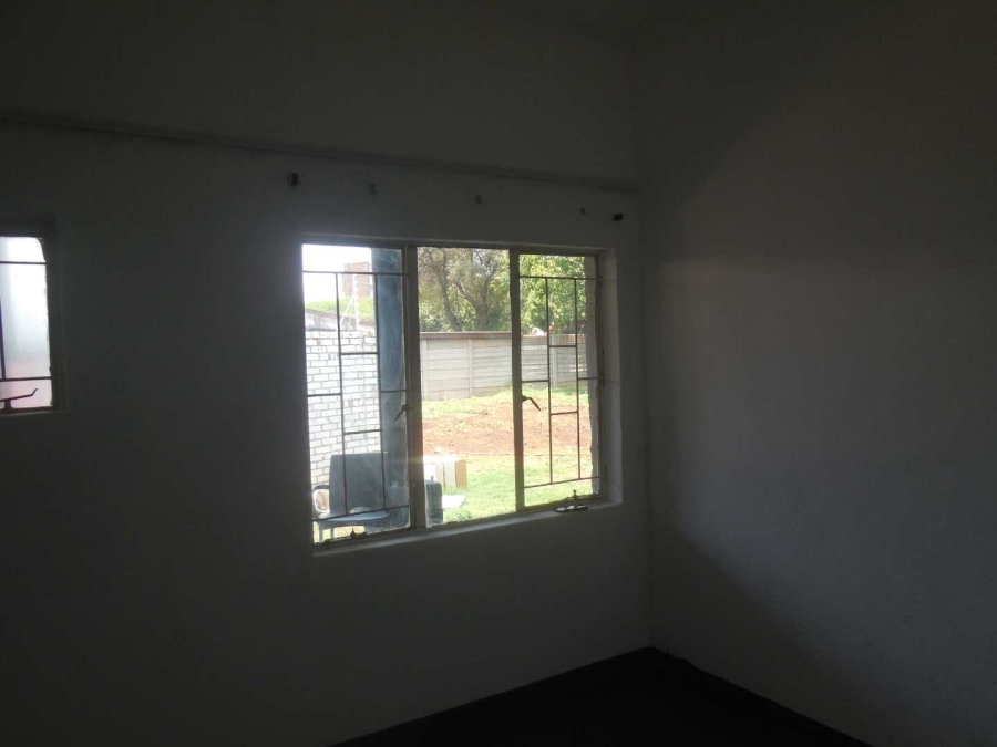 To Let 3 Bedroom Property for Rent in Kilner Park Gauteng