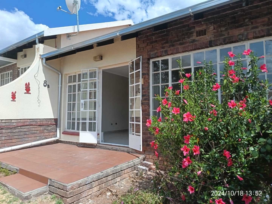 1 Bedroom Property for Sale in Helderkruin Gauteng