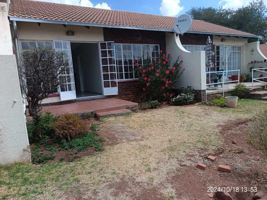 1 Bedroom Property for Sale in Helderkruin Gauteng