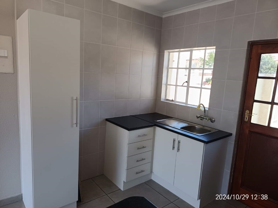 1 Bedroom Property for Sale in Helderkruin Gauteng