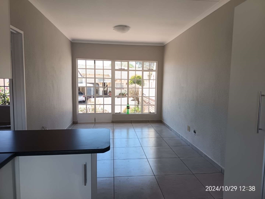 1 Bedroom Property for Sale in Helderkruin Gauteng