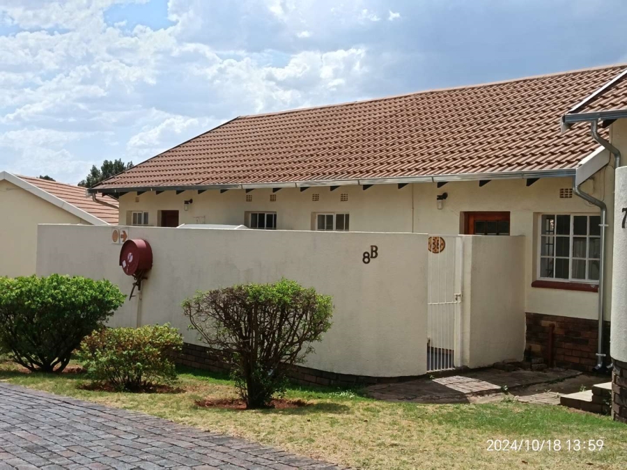 1 Bedroom Property for Sale in Helderkruin Gauteng