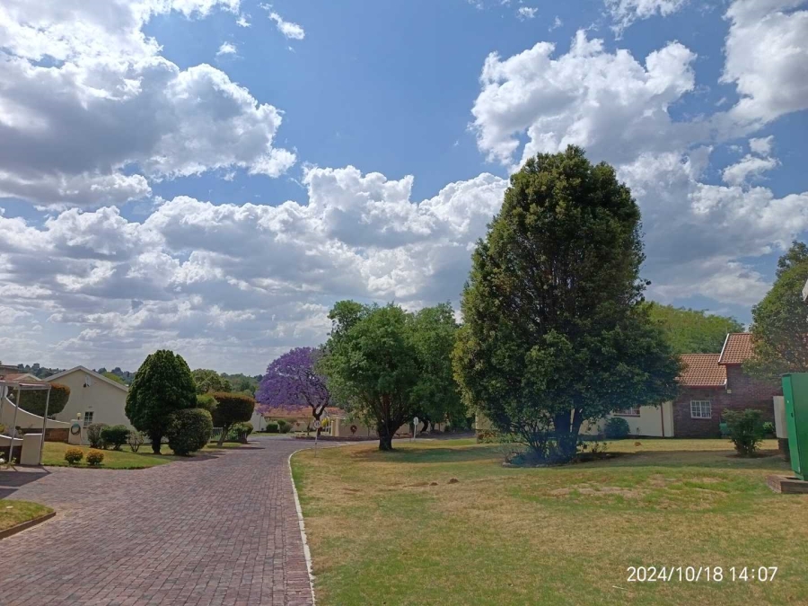 1 Bedroom Property for Sale in Helderkruin Gauteng