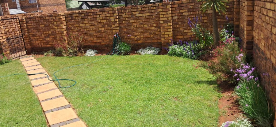 To Let 2 Bedroom Property for Rent in Clarina Gauteng