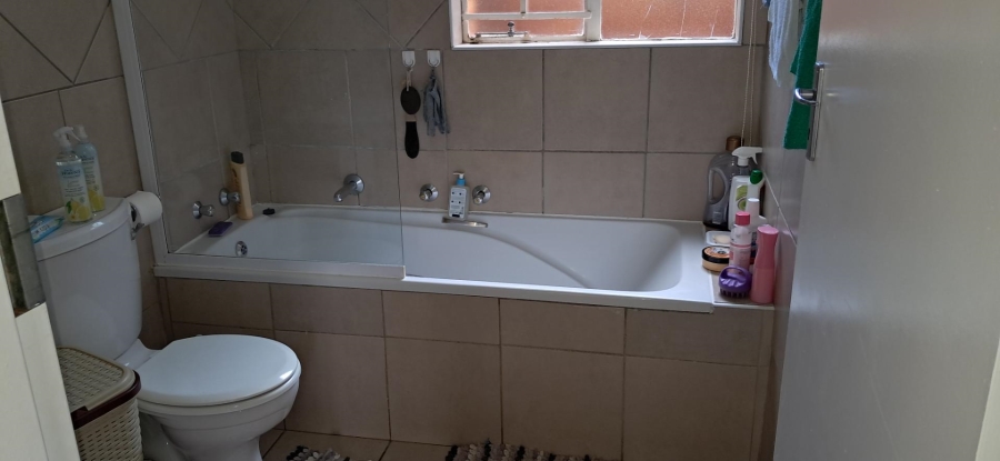 To Let 2 Bedroom Property for Rent in Clarina Gauteng