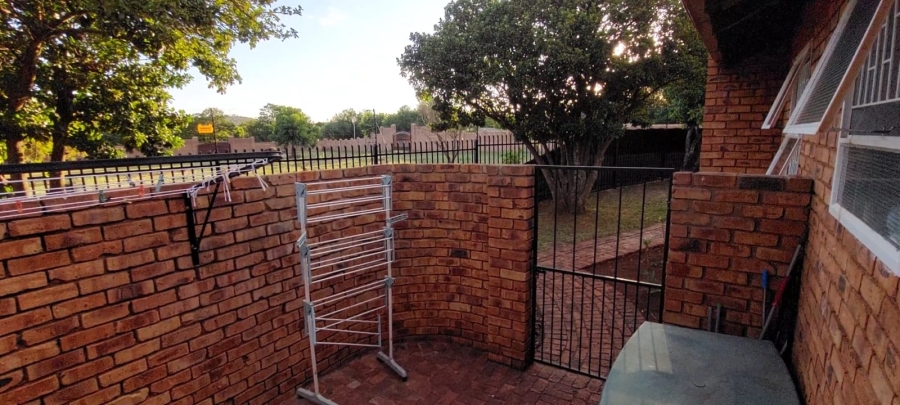 2 Bedroom Property for Sale in Valhalla Gauteng