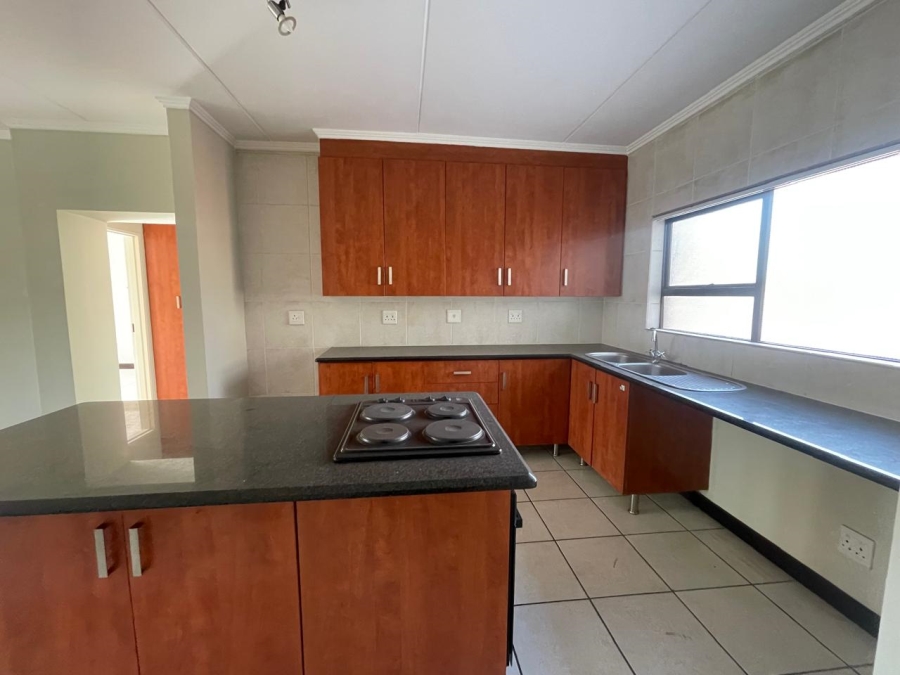 2 Bedroom Property for Sale in Sunninghill Gauteng