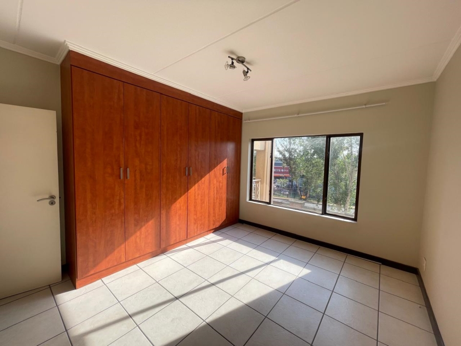 2 Bedroom Property for Sale in Sunninghill Gauteng