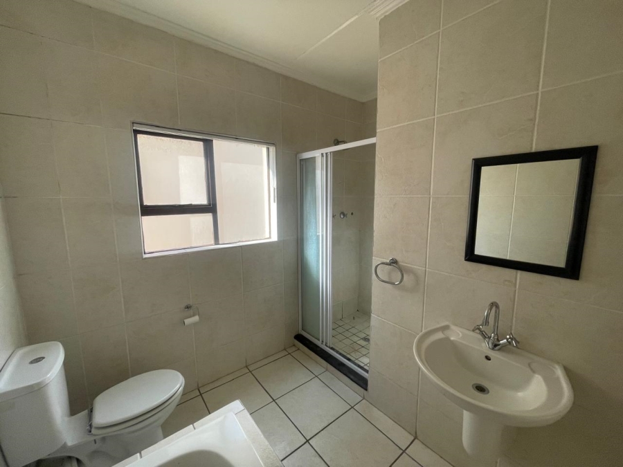 2 Bedroom Property for Sale in Sunninghill Gauteng