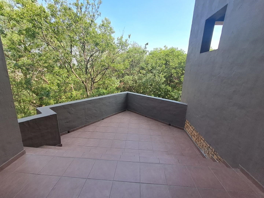 2 Bedroom Property for Sale in Mulbarton Gauteng