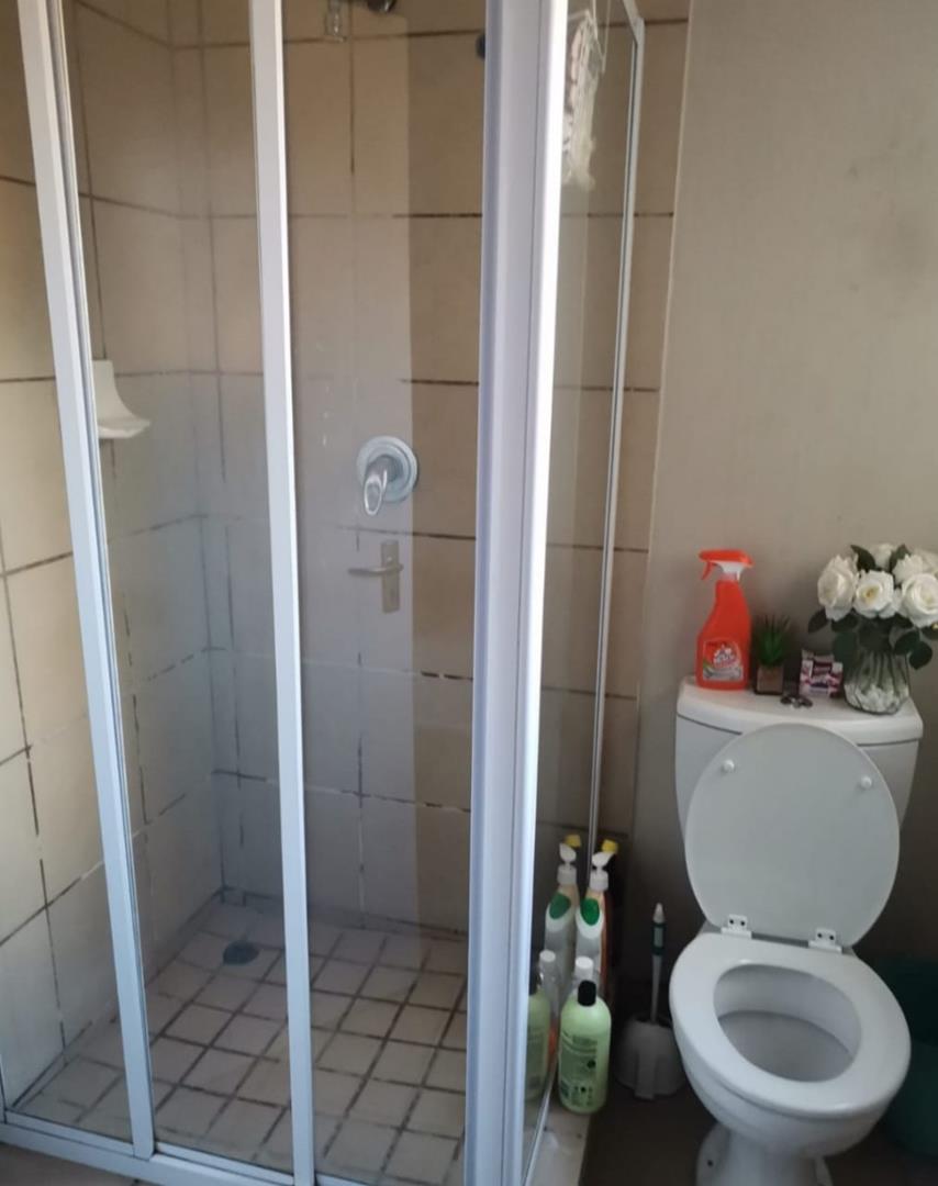 To Let 2 Bedroom Property for Rent in Esther Park Gauteng