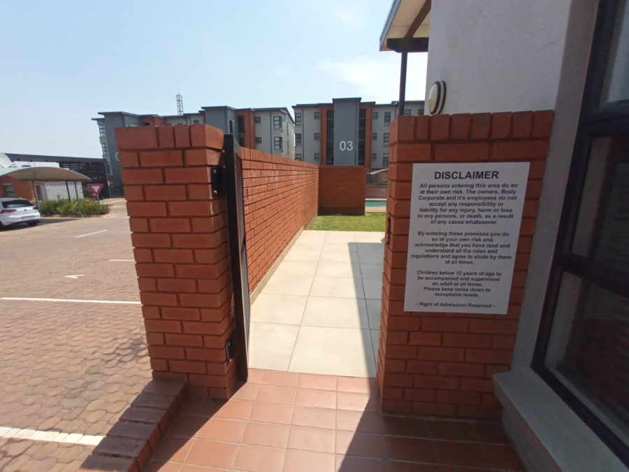 2 Bedroom Property for Sale in Glen Marais Gauteng