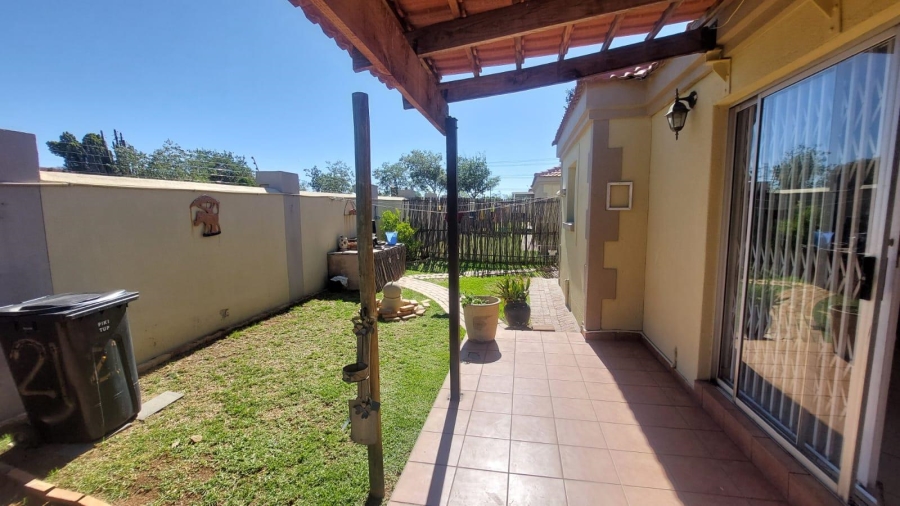 To Let 2 Bedroom Property for Rent in Elandspark Gauteng