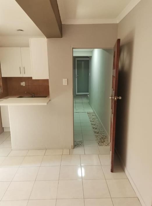 To Let 1 Bedroom Property for Rent in Cyrildene Gauteng