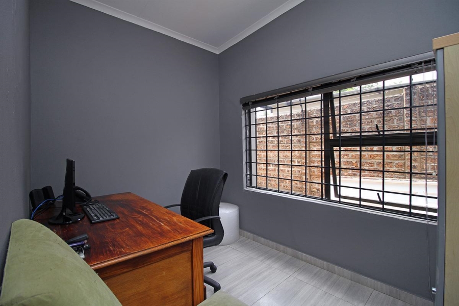 3 Bedroom Property for Sale in The Gardens Gauteng