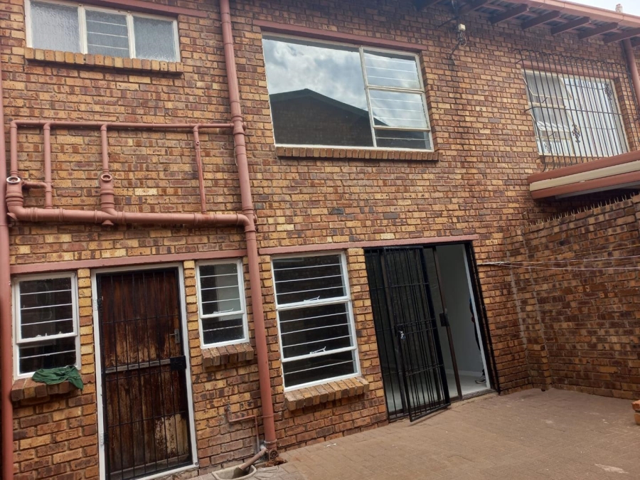 To Let 3 Bedroom Property for Rent in Dersley Gauteng