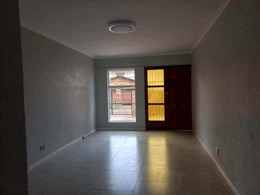 To Let 3 Bedroom Property for Rent in Dersley Gauteng