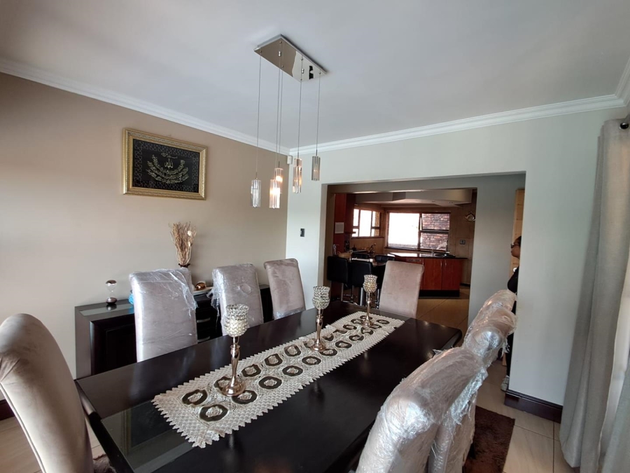 4 Bedroom Property for Sale in Glenvista Gauteng