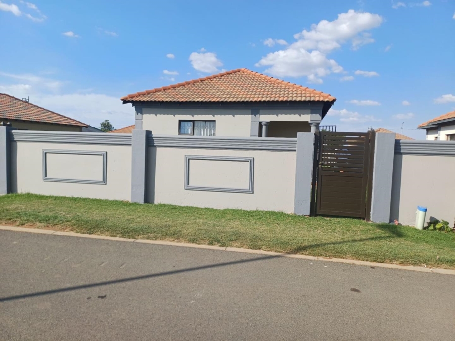 3 Bedroom Property for Sale in Crystal Park Gauteng