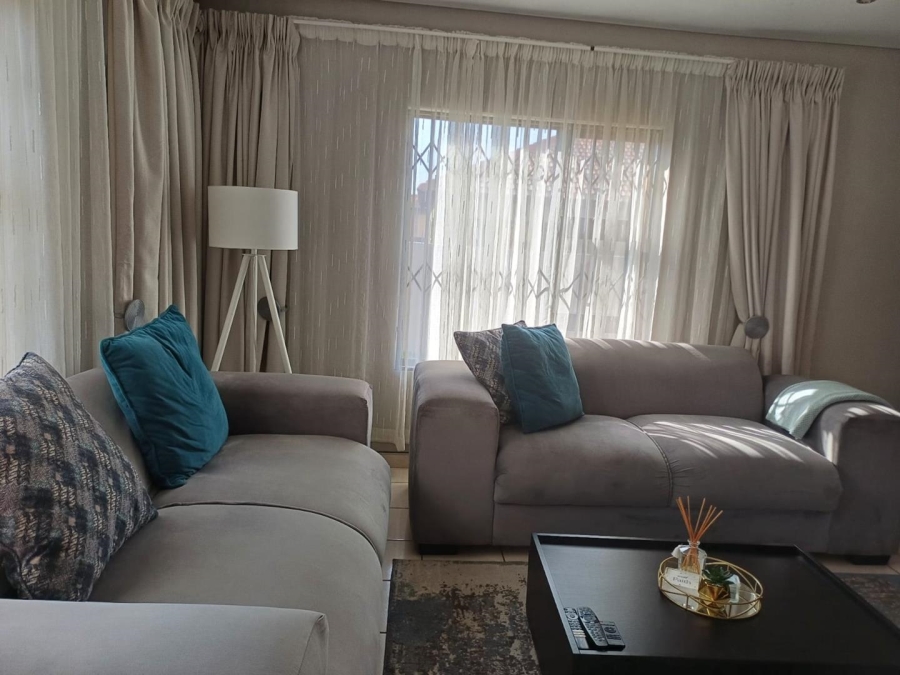 3 Bedroom Property for Sale in Crystal Park Gauteng