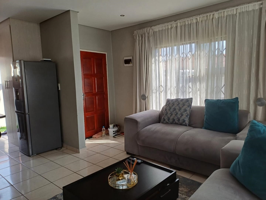 3 Bedroom Property for Sale in Crystal Park Gauteng