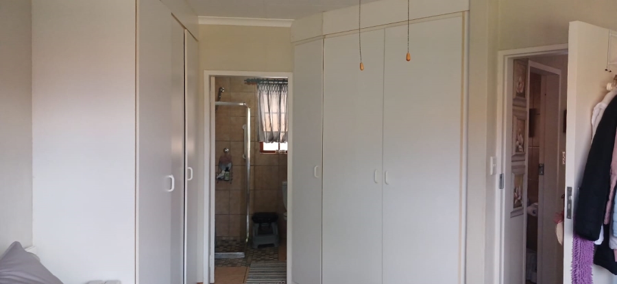 2 Bedroom Property for Sale in Montana Gauteng