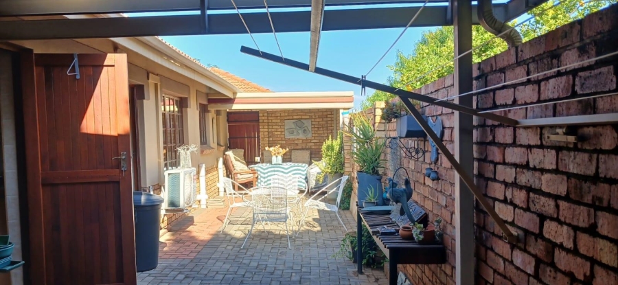 2 Bedroom Property for Sale in Montana Gauteng