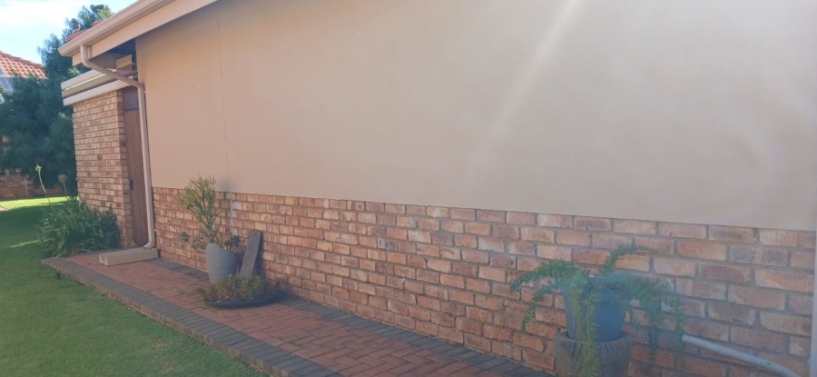 2 Bedroom Property for Sale in Montana Gauteng