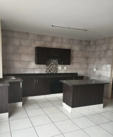 To Let 2 Bedroom Property for Rent in Florida Gauteng