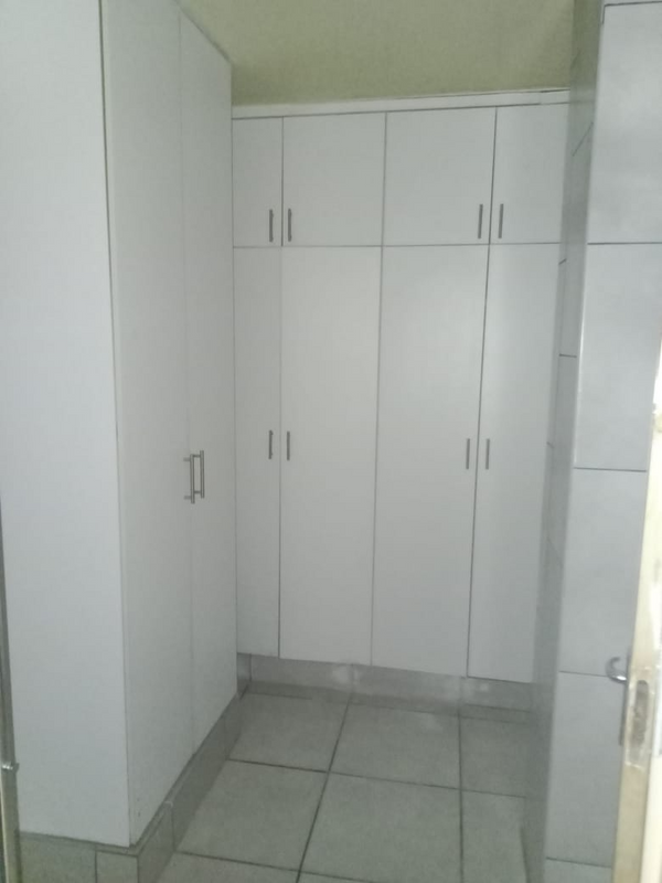 To Let 2 Bedroom Property for Rent in Florida Gauteng